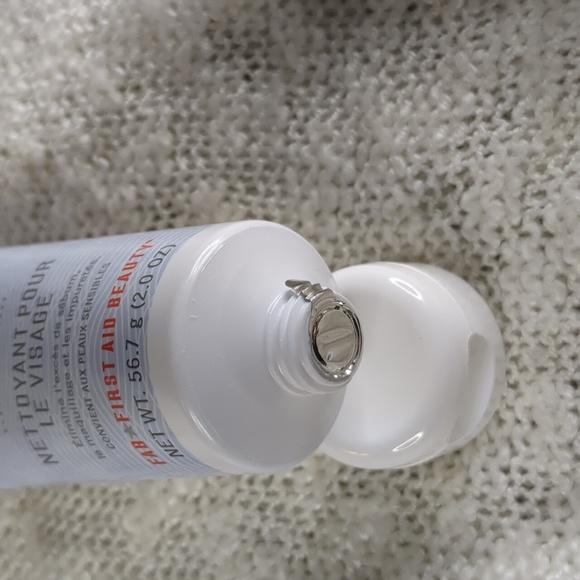 First Aid Beauty Pure Skin Face Cleanser, 56.7g/2.0oz - Picture 3 of 7